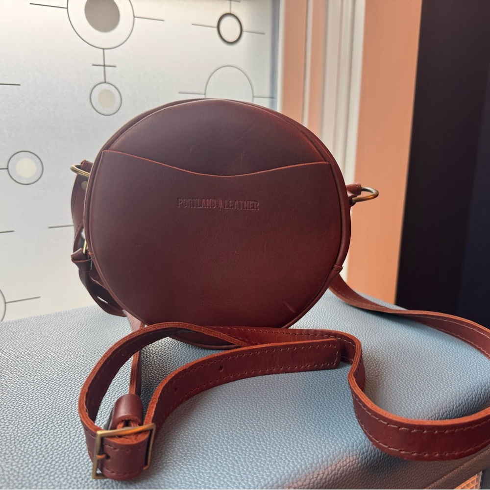 Portland Leather Round Crossbody Bag - never been used